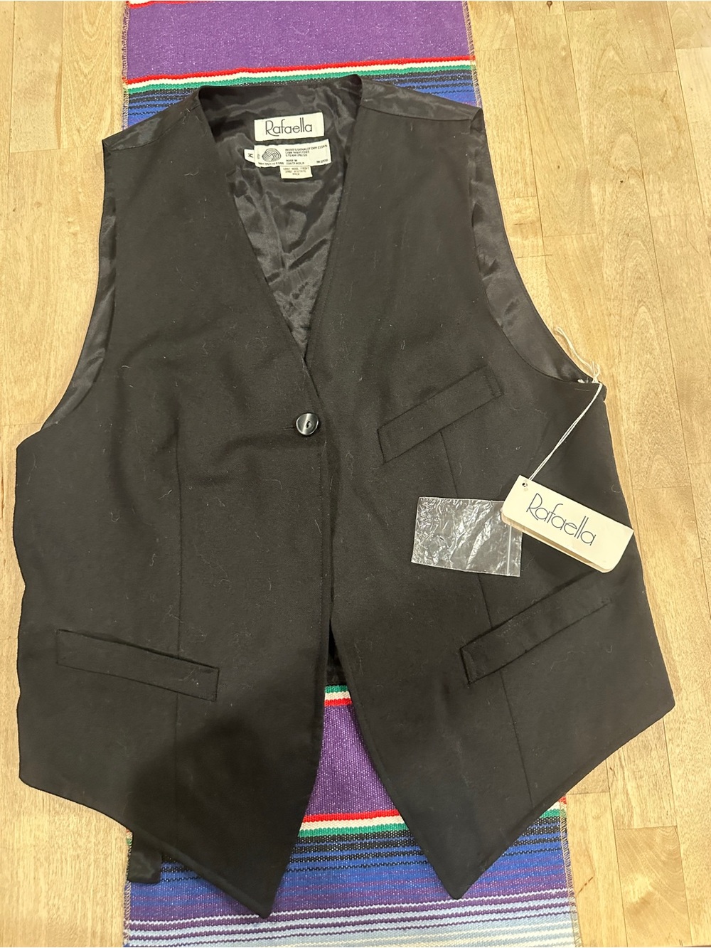 NWT Rafaella Black Women's Tailored Vest with Pointed Hem